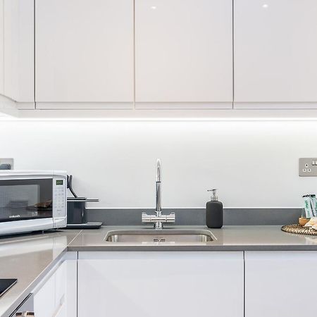St Albans 2 Bed Luxury City Apartment, 5 Mins Walk To Train & Allocated Parking Exterior foto